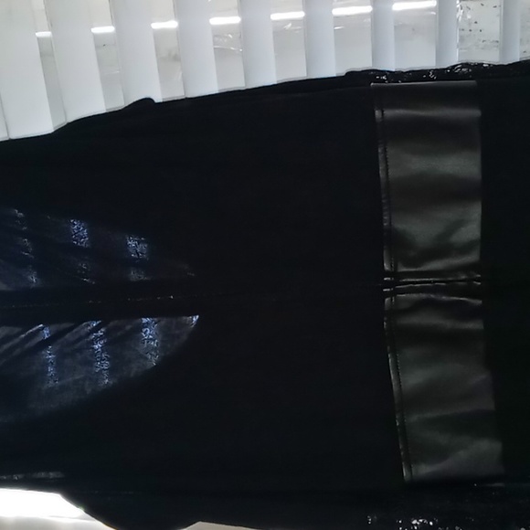 Hot Topic dress - Picture 6 of 7